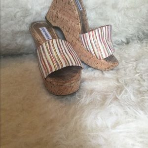 EUC Steve Madden wedges